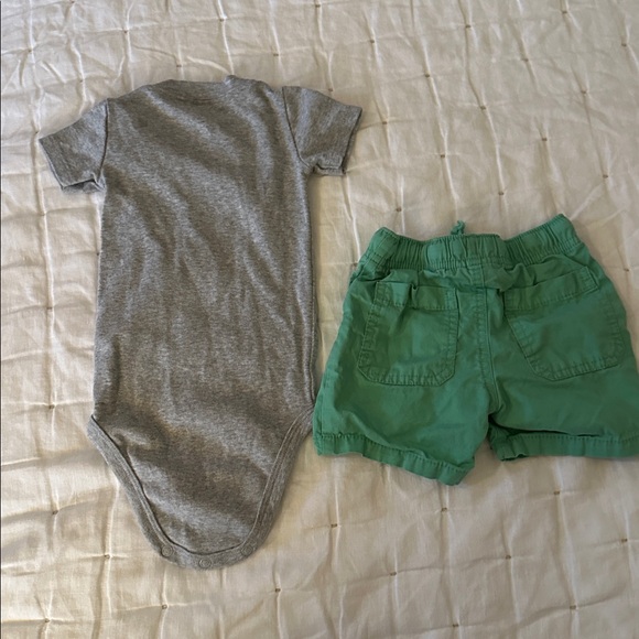 10 piece 12mo. Baby Boy Clothes short sleeve (042) - Picture 5 of 16